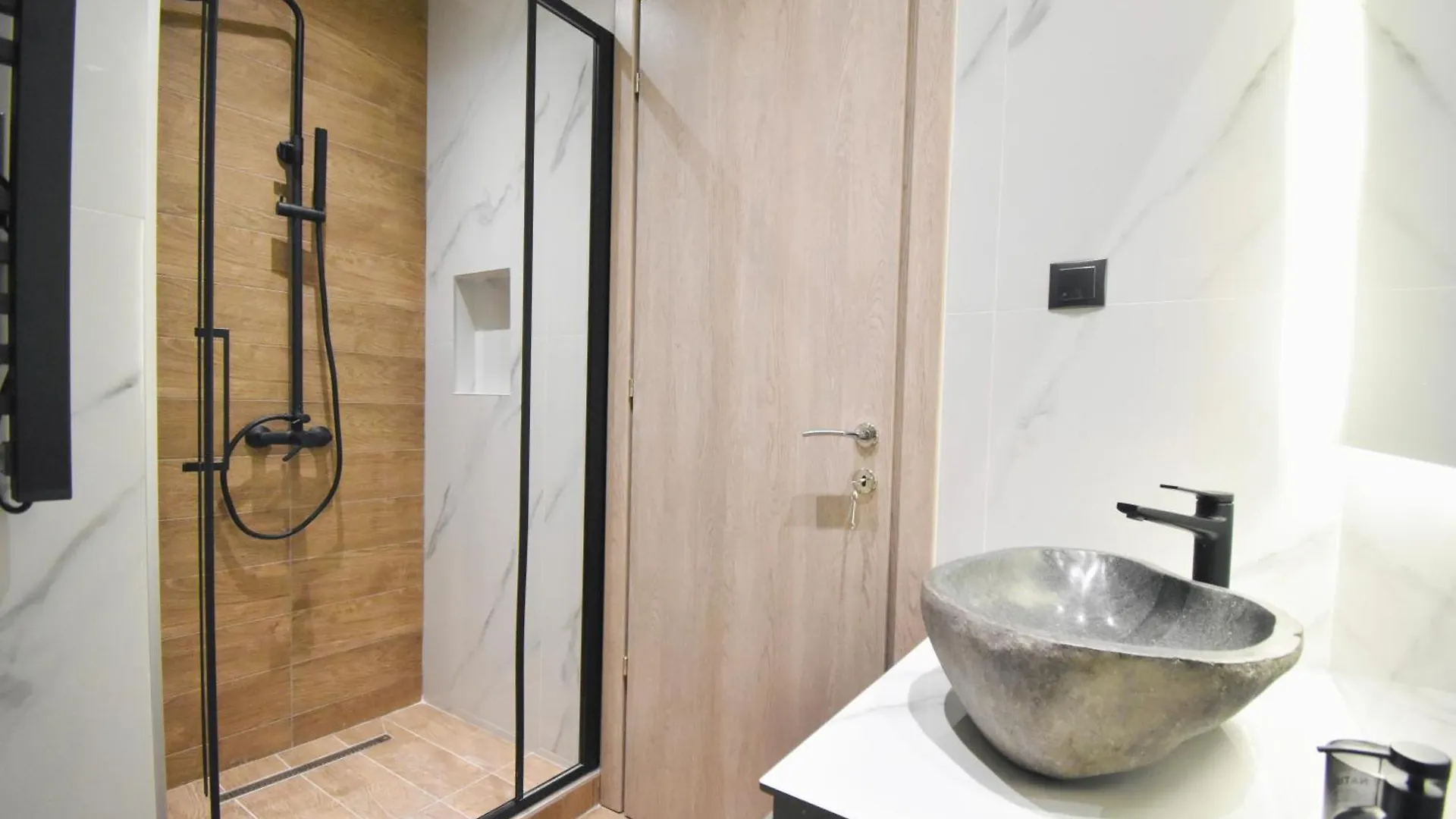 The Kleko Project By Halu! Apartman Szaloniki 0*,  Görögország